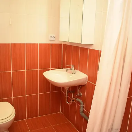 Lilian Apartmanhaz Διαμέρισμα *