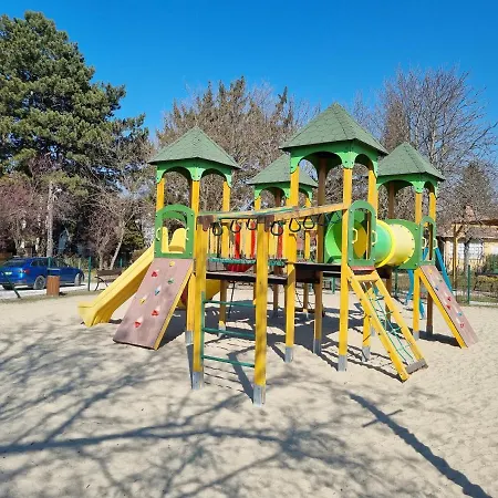 Lilian Apartmanhaz Lägenhet