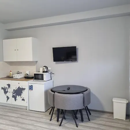 Lilian Apartmanhaz * Siófok