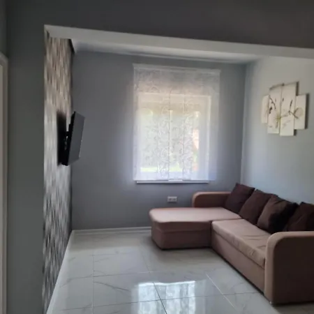 Lilian Apartmanhaz *