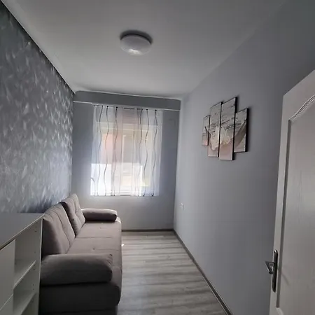 Lilian Apartmanhaz Lägenhet