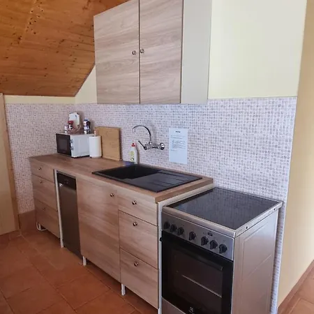 Lilian Apartmanhaz