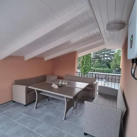Lilian Apartmanhaz Lejlighed Siófok