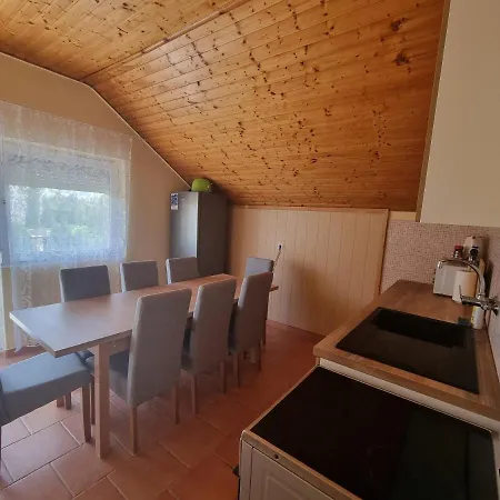 Lilian Apartmanhaz Apartament *