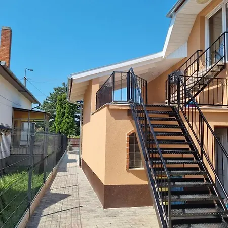 Lilian Apartmanhaz * Siófok