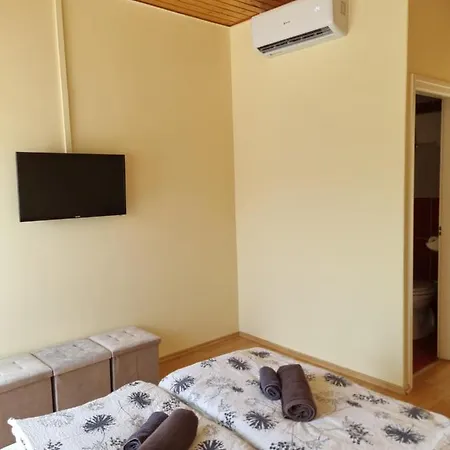 Lilian Apartmanhaz