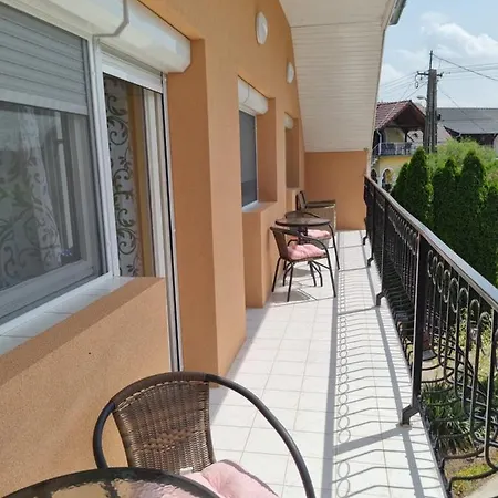 Lägenhet Lilian Apartmanhaz