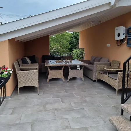 דירה Lilian Apartmanhaz