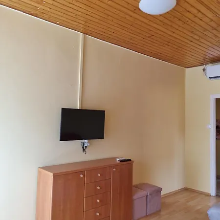 Lilian Apartmanhaz Апартаменты *