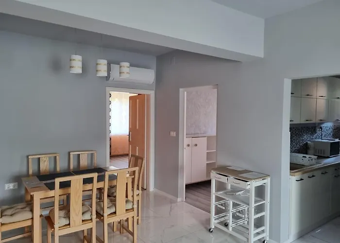 Lilian Apartmanhaz *