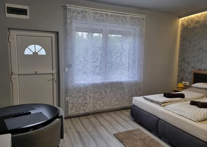 Апартаменты Lilian Apartmanhaz Шиофок
