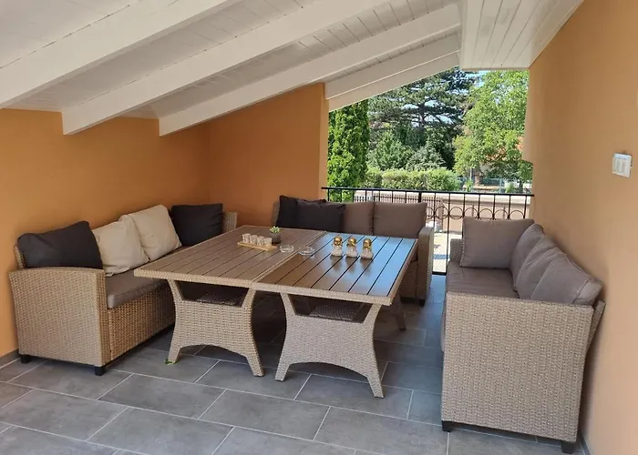 Апартаменты Lilian Apartmanhaz