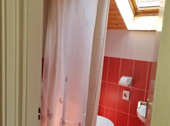 Lilian Apartmanhaz *