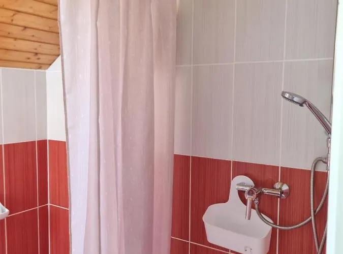 דירה Lilian Apartmanhaz שיופוק