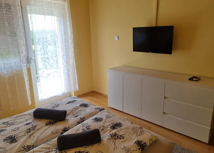 Lilian Apartmanhaz Daire *