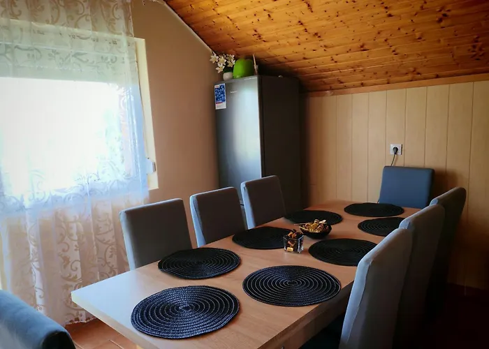 Апартаменты Lilian Apartmanhaz *